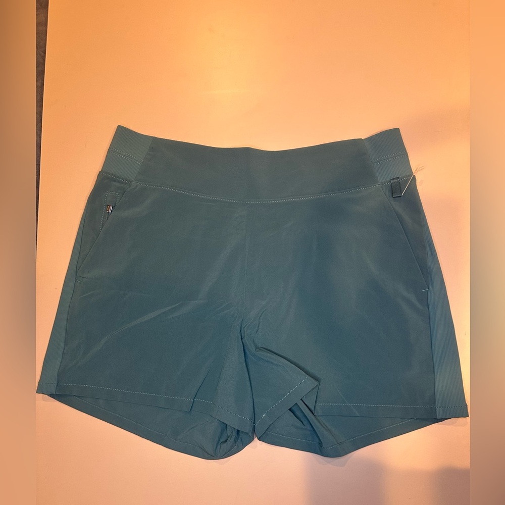 Athleta women’s mid-rise brook-Lyn activewear shorts borealis blue teal